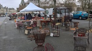 BROCANTE MENSUELLE de CHAUVIGNY - 2eme dimanche du mois.