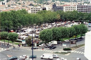 Marché aux puces des Salins