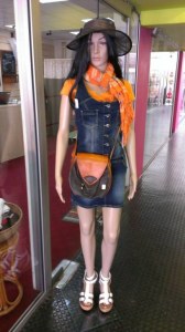 Vente exceptionnelle avant fermeture DEFINITIVE -vetements femmes- FRIPERIE MONTAIGU 85