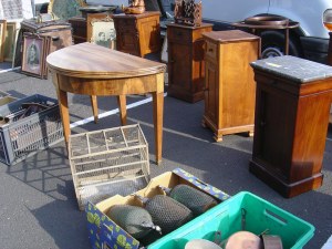 Marché aux puces des Salins