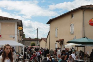 Vide grenier brocante Luzinay