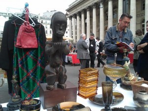 Brocante Antiquités & Vintage de la Place de la Bourse