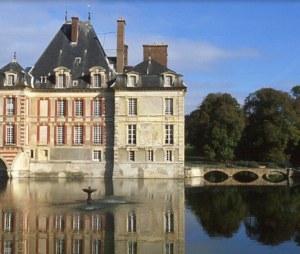 Brocante d'Antiquités au Château d'Ormesson sur Marne