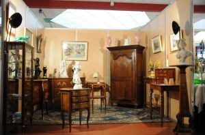 SALON ANTIQUITES BROCANTE COLLECTIONS