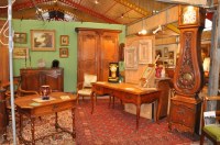 SALON ANTIQUITES BROCANTE COLLECTIONS