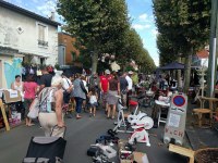 Vide-greniers de la rue Charles Infroit-Quartier Polangis