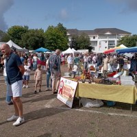 Belle brocante du Pouliguen