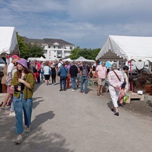 Belle brocante du Pouliguen