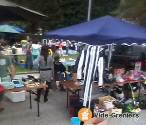 VIDE GRENIER DU SOU DES ECOLES - LE TOUVET