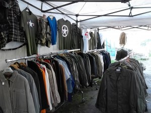 Ouverture Surplus militiare vintage, fripes et brocante